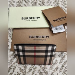 Burberry men card case + gift box
